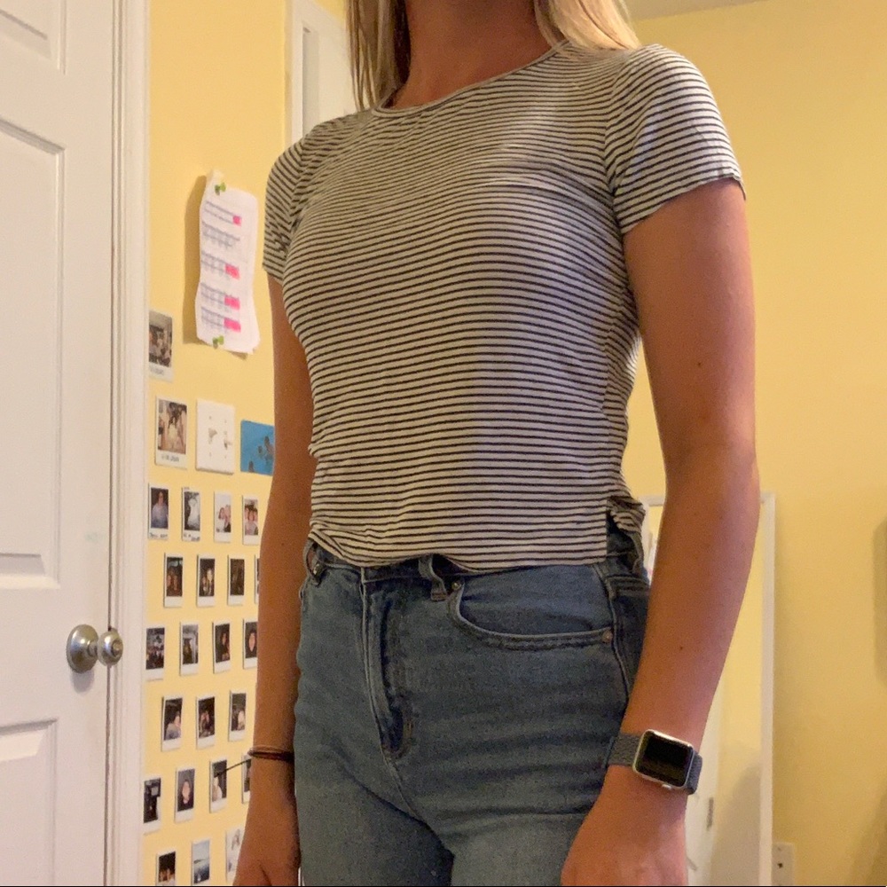 Black and White Cropped Tee